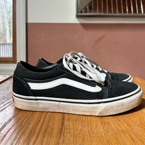 Vans Old Skool Sneakers | Size 8